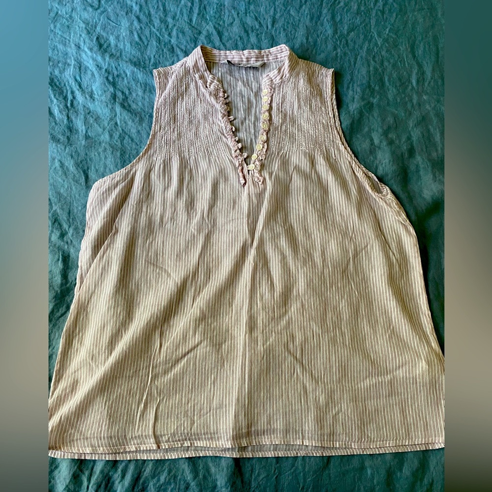 Sleeveless stripped blouse from Zara